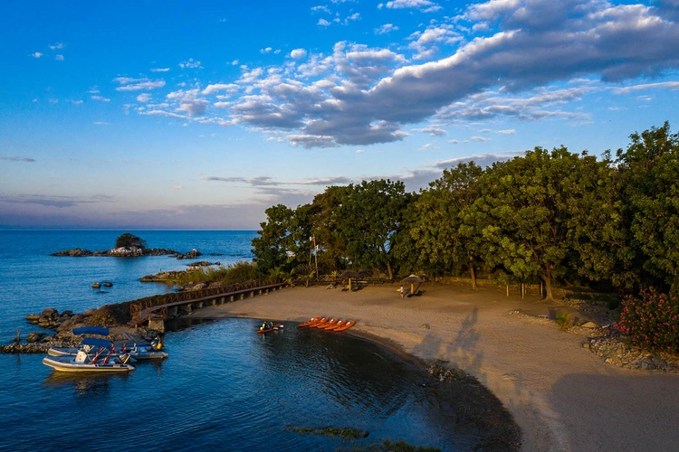 blue zebra island lodge 012.webp