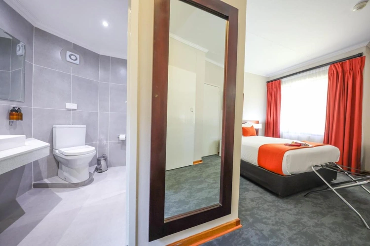 cresta palapye botsalo kamer.webp