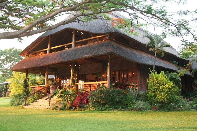kumbali country lodge buitenkant.webp