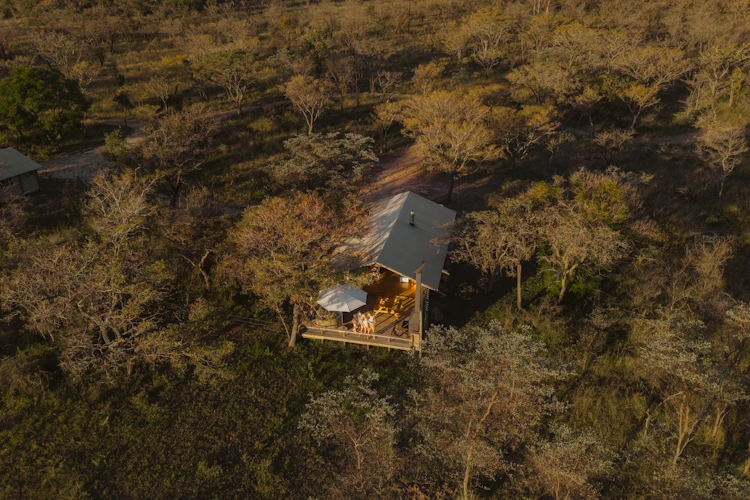 AfriCamps Waterberg van boven 001.webp