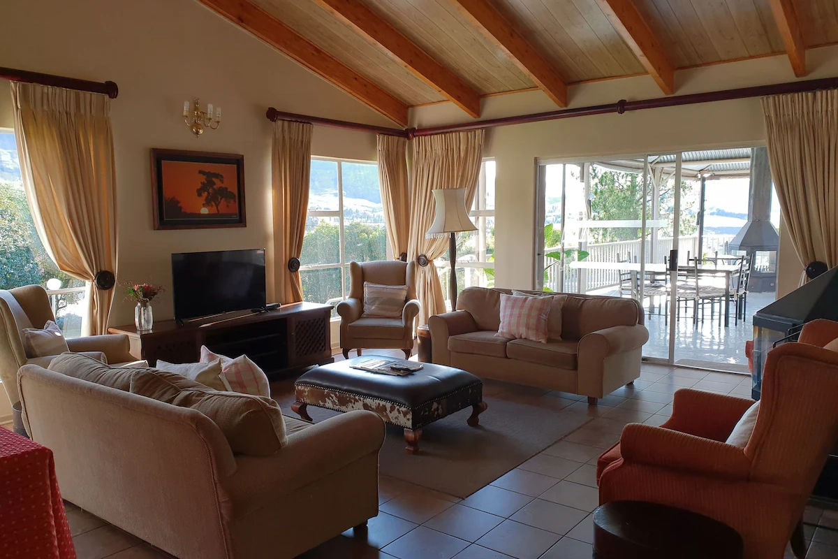 Ash River Lodge woonkamer.webp