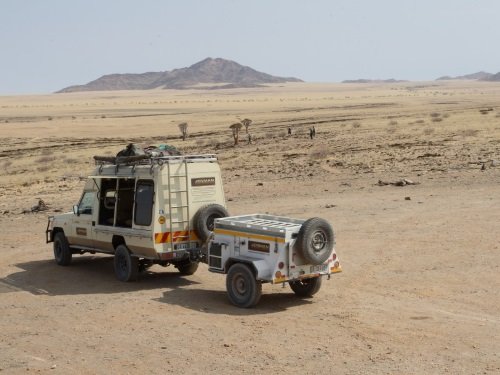Klik op de afbeelding voor een vergroting 4-WD safari vehicle
