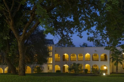 Victoria Falls Rainbow Hotel buitenkant