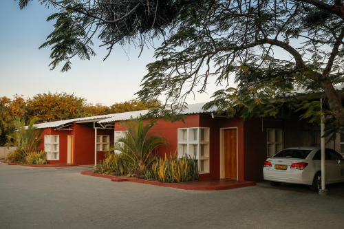 Mokoro Lodge Mokoro Lodge