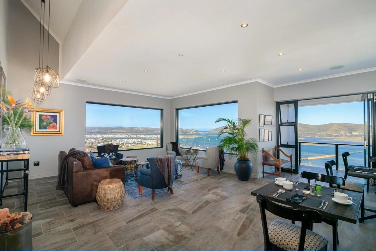 Somervreug Guest House lounge 001.webp