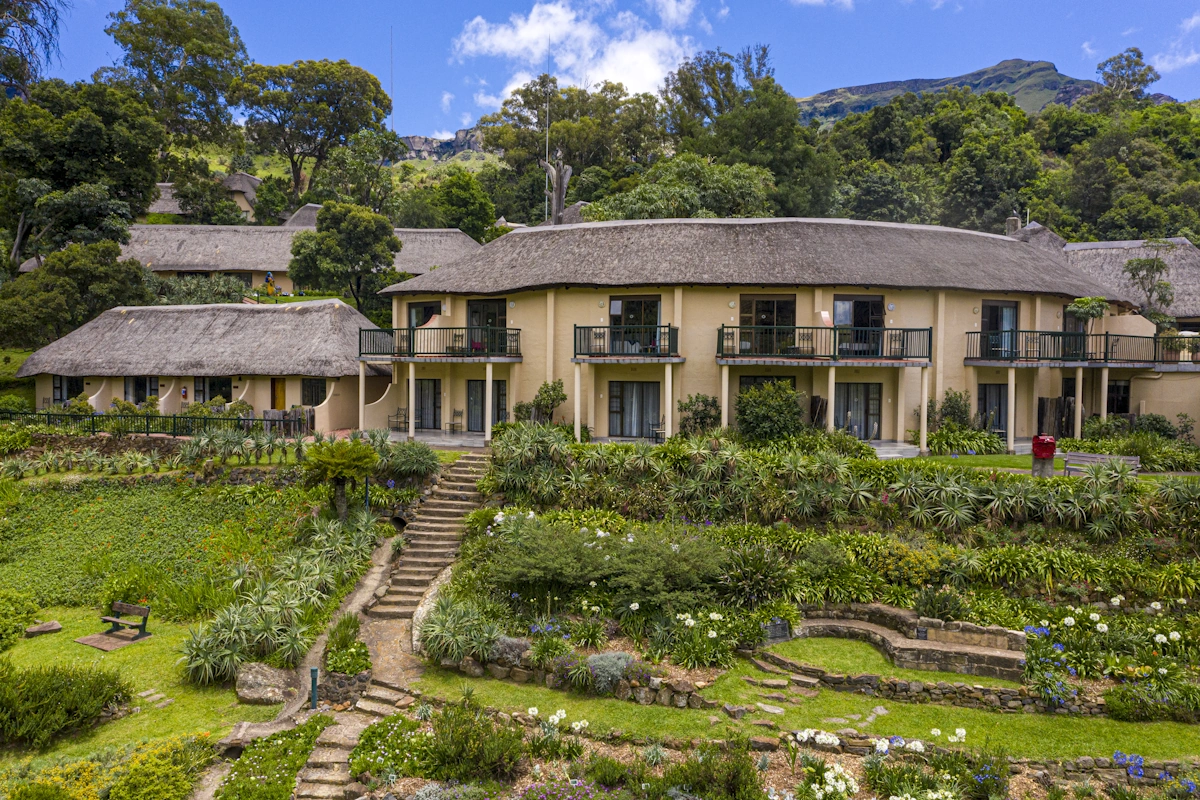 The Cavern Drakensberg Resort & Spa tuinen 001.webp