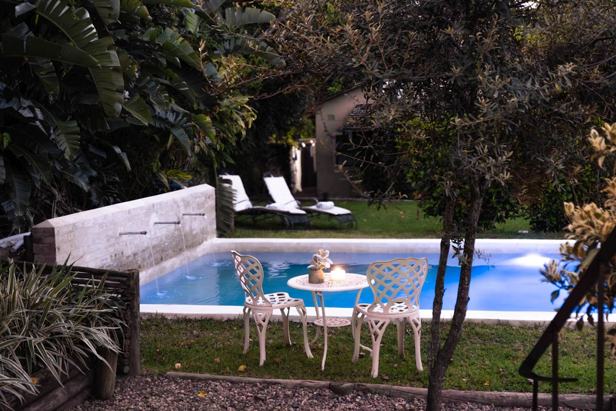 Petite Provence zwembad 001.webp