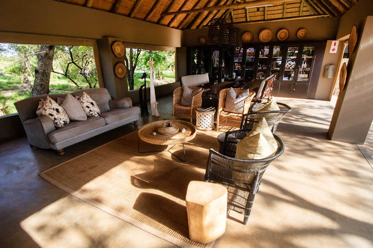 Xanatseni Private Camp living.webp