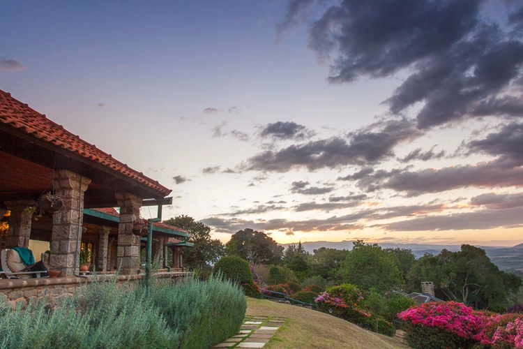 Aberdare Country Club kamer buitenkant.webp