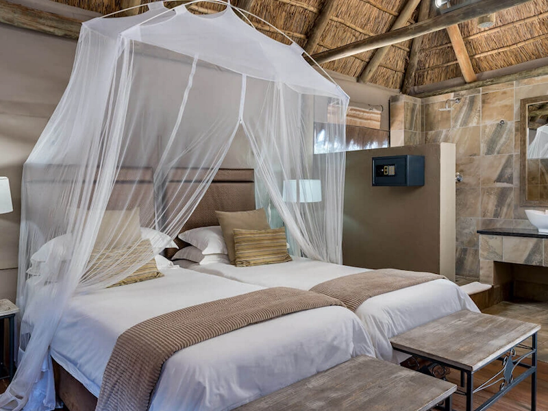 Entabeni Wildside Safari Camp tent binnen.webp