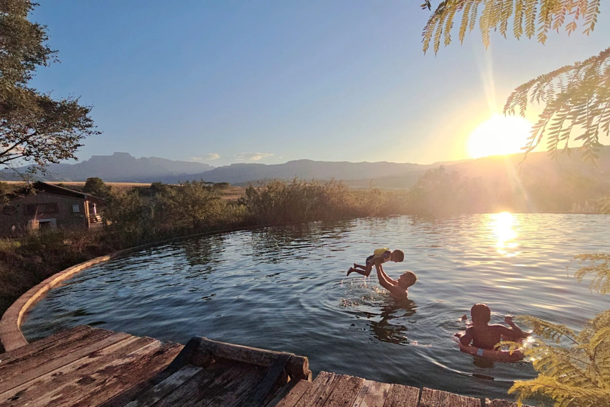 AfriCamps Champagne Valley zwembad 001.webp