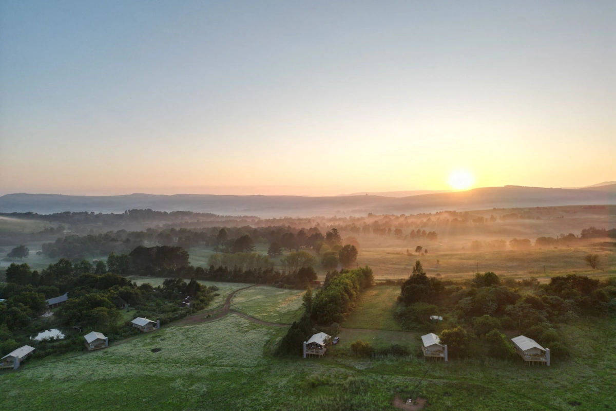 AfriCamps Champagne Valley terrein 001.webp