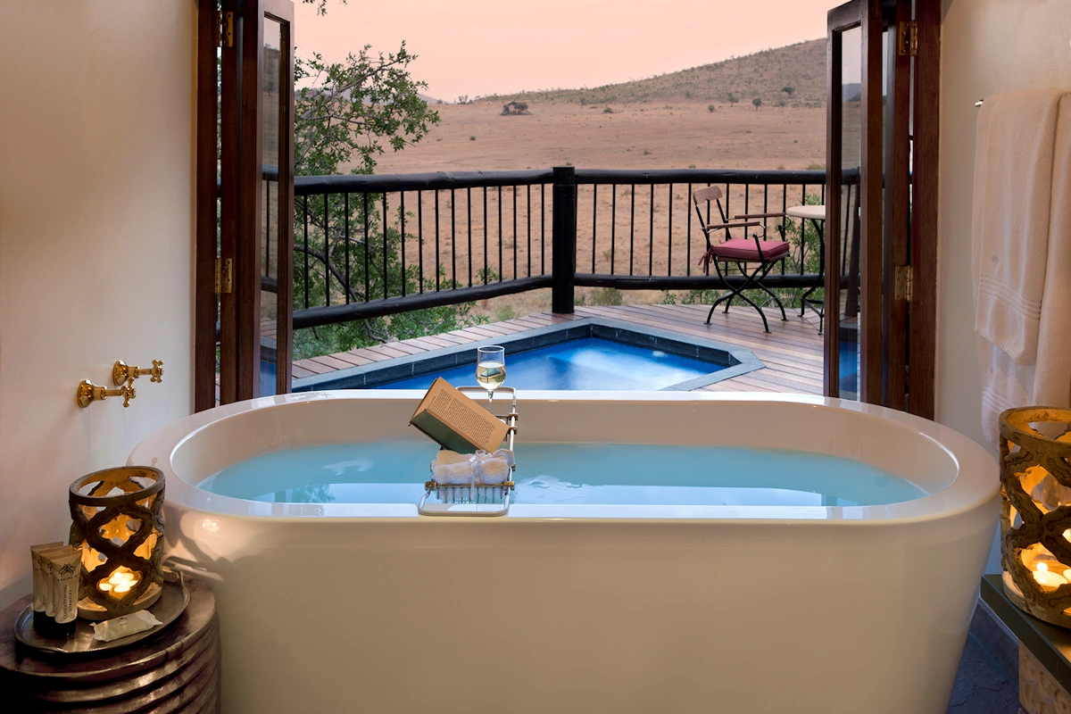 Tshukudu Bush Lodge badkamer 001.webp
