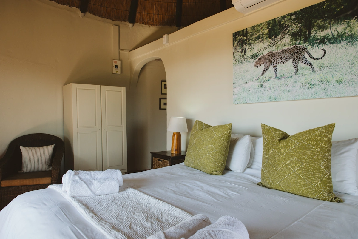 Makongo Hills Lodge kamer 002.webp
