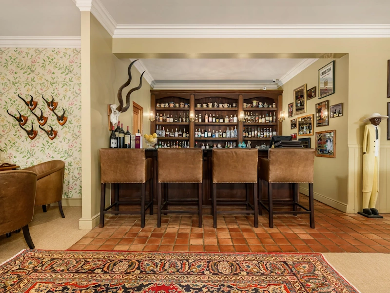 Camp Figtree Lounge bar 001.webp