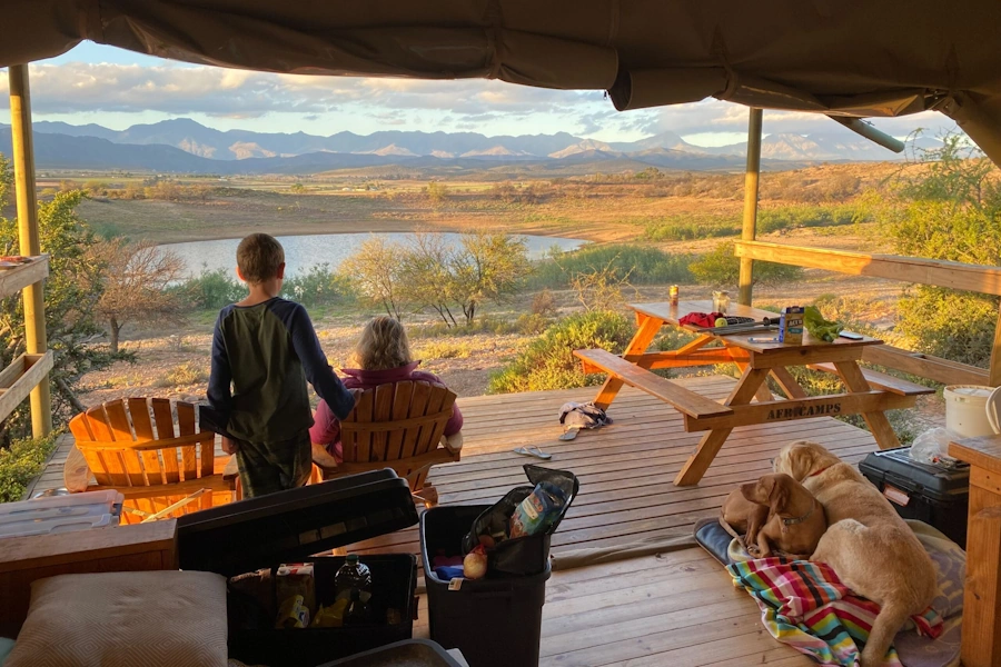 AfriCamps Klein Tent uitzicht 001.webp