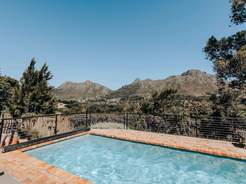 Mooibaai Cottages zwembad.webp