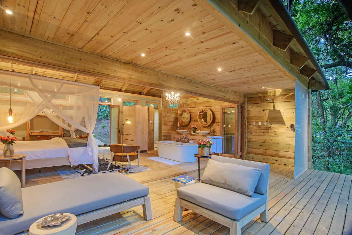 Summerfields Rose Retreat and Spa Forest Suite 002.webp