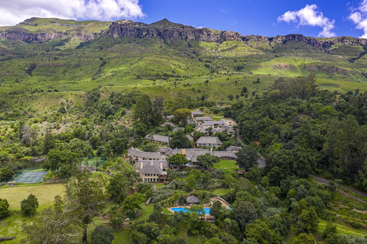 The Cavern Drakensberg Resort & Spa terrein 001.webp