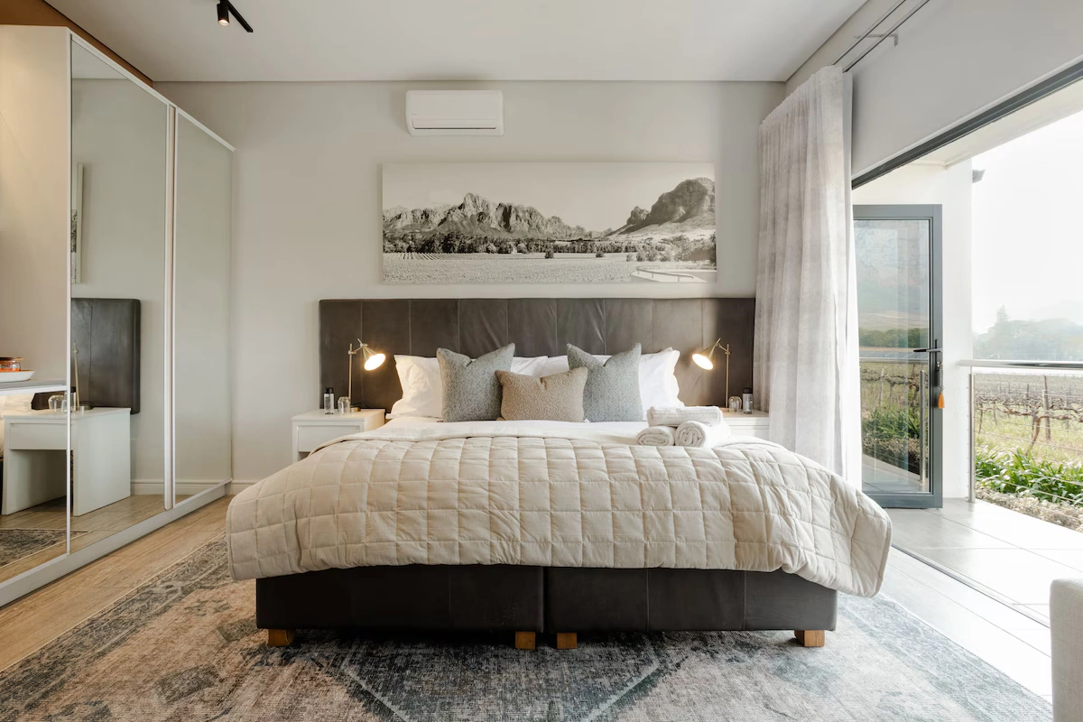 Vrede en Lust Wine Estate Vineyard Room 001.webp