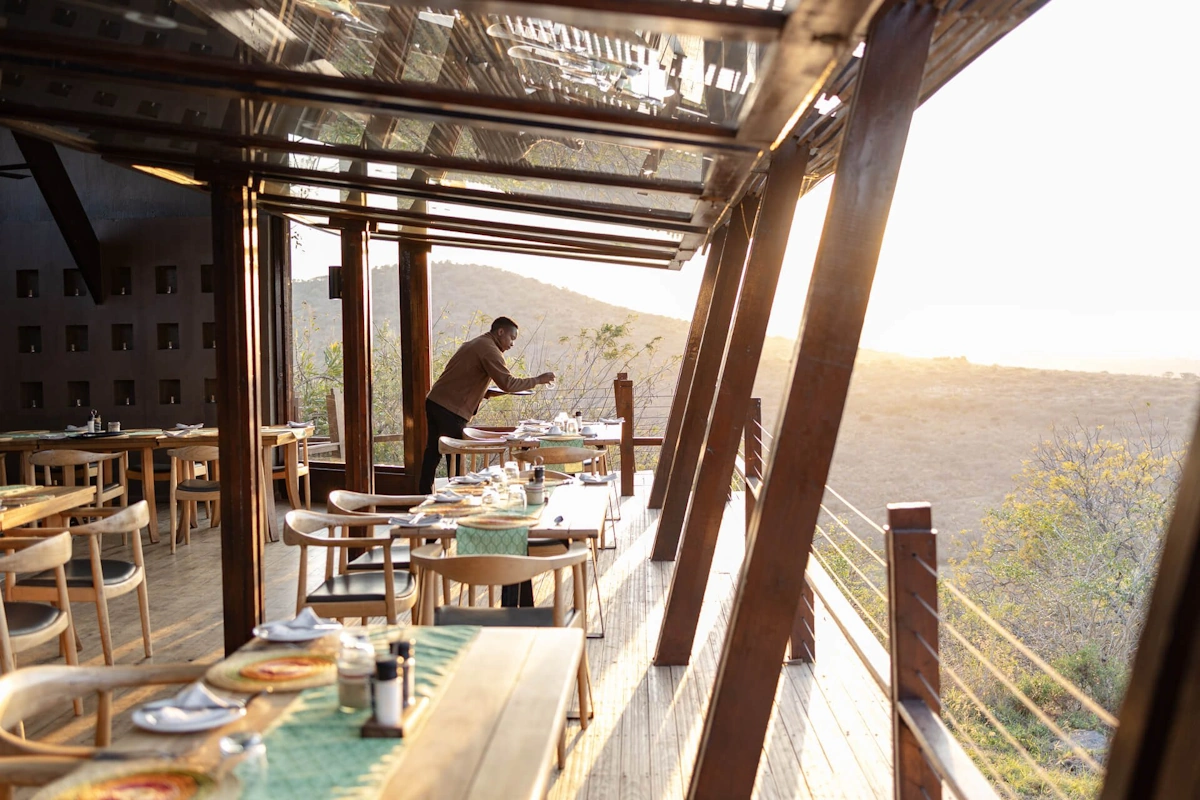 Rhino Ridge Safari Lodge restaurant 002.webp