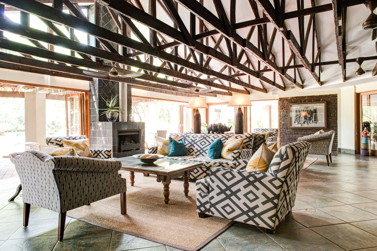 Ghost Mountain Inn lounge 001.webp