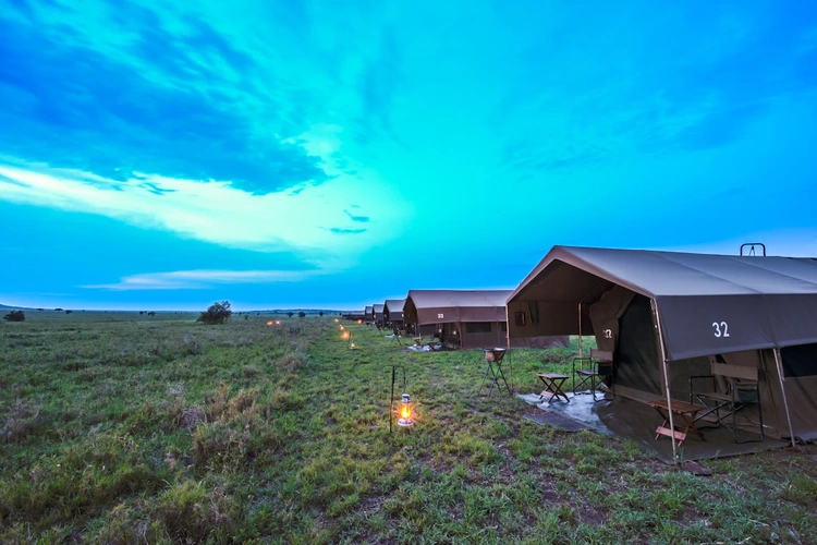 Kananga Special Tented Camp tent buiten 2.webp