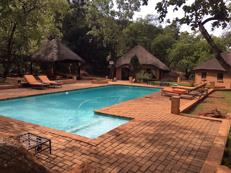Entabeni Kingfisher Lodge zwembad 001.webp