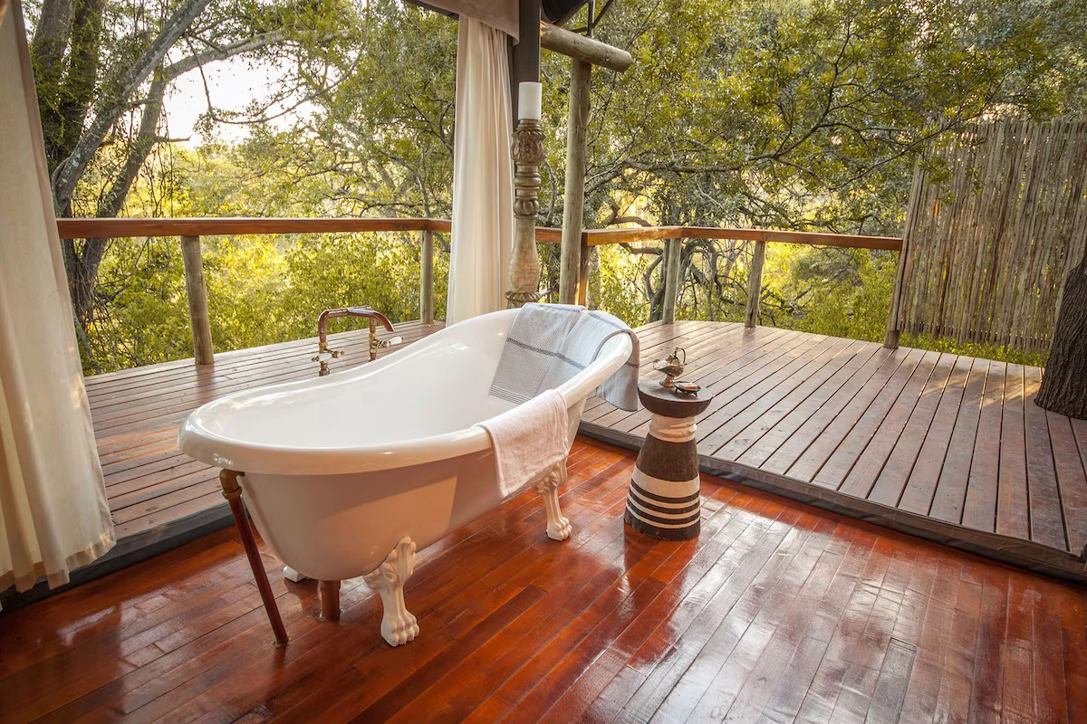 Rhino Sands Safari Camp tent 009.webp