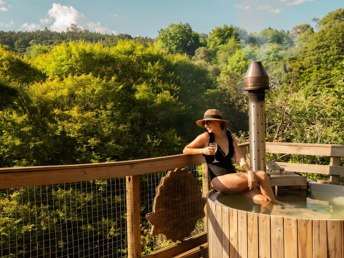 AfriCamps Magoebaskloof hottub 001.webp