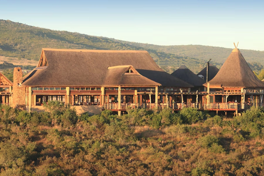 Garden Route Game Lodge hoofdgebouw.webp
