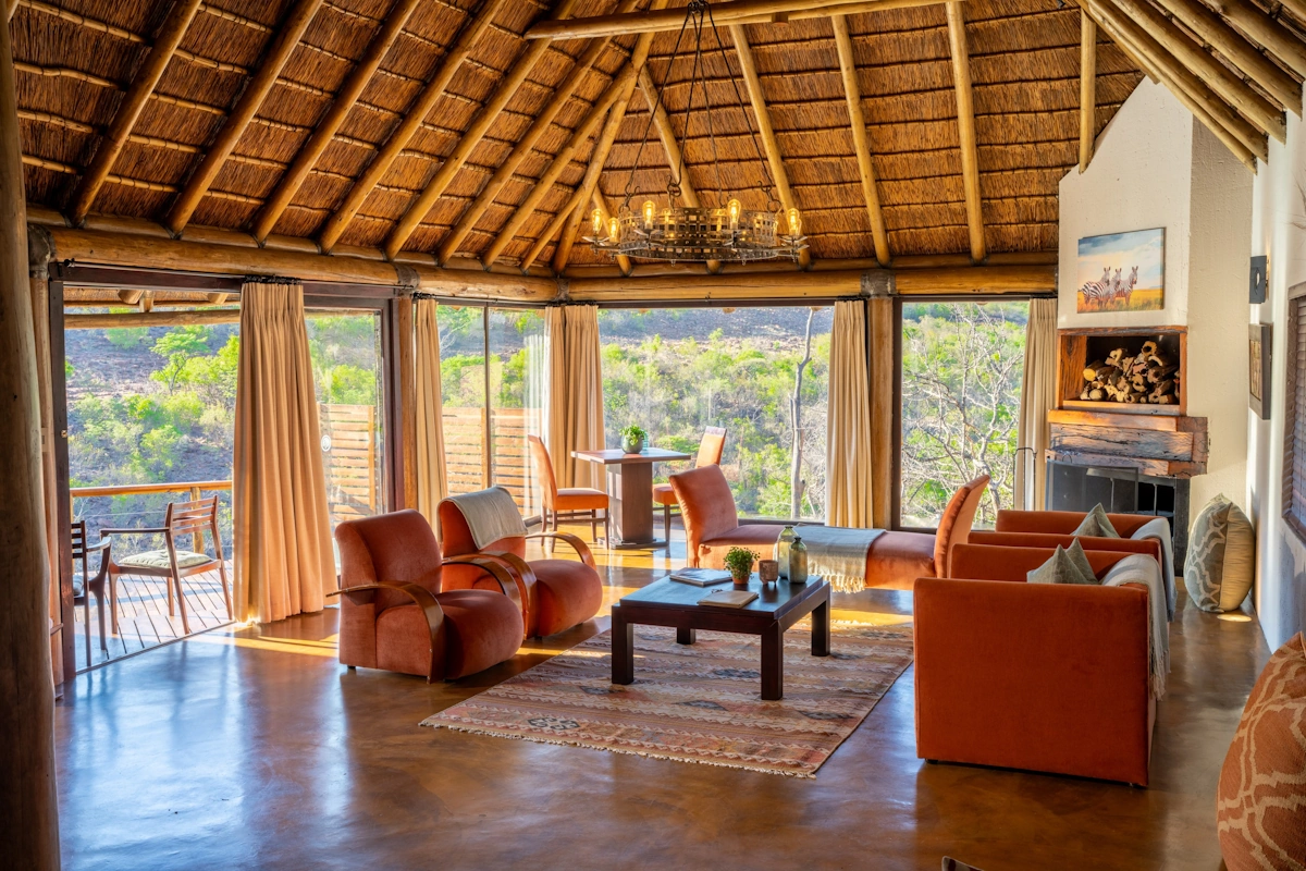 Sediba Luxury Safari Lodge lounge 002.webp