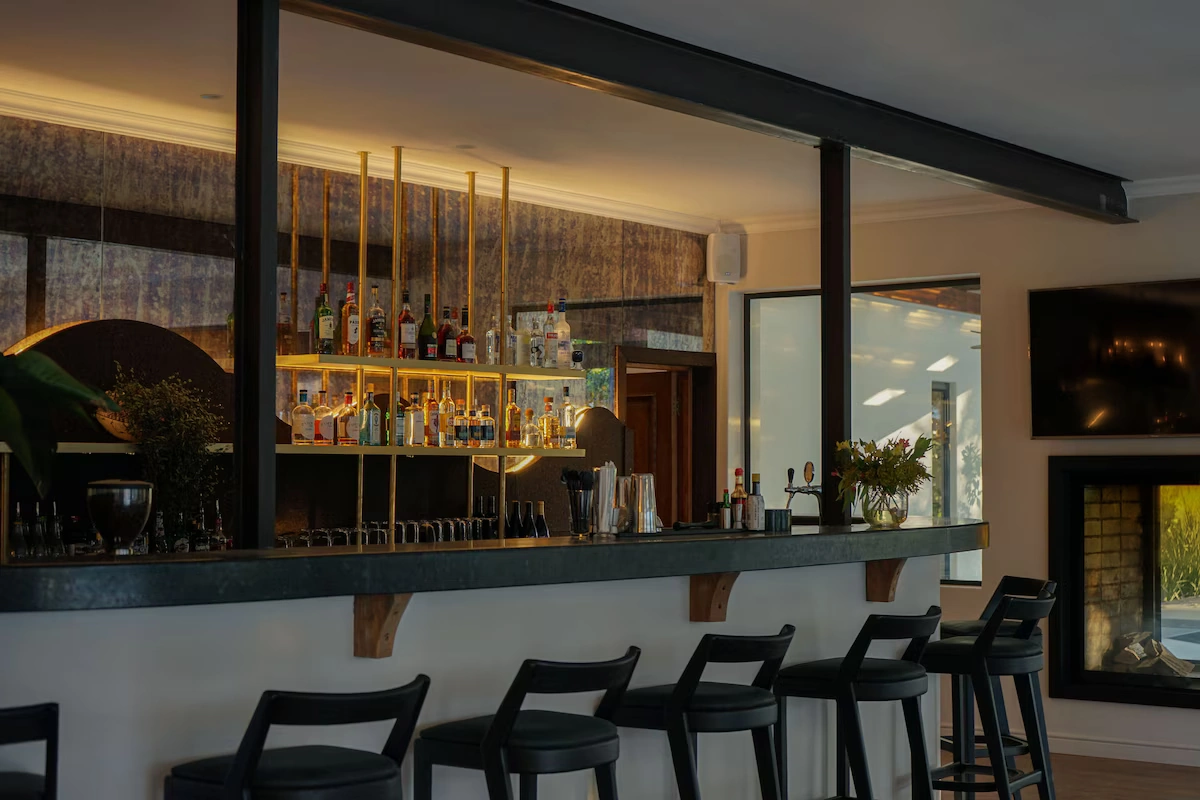 Vrede en Lust Wine Estate bar 001.webp