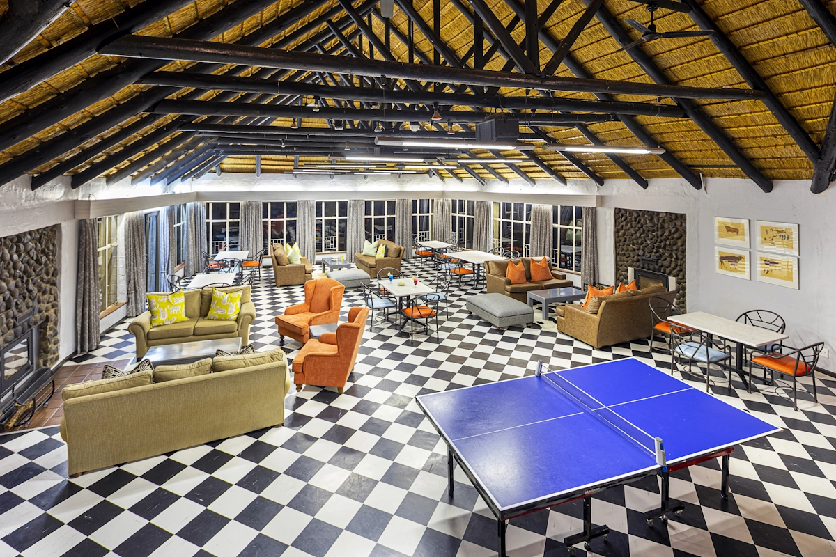 The Cavern Drakensberg Resort & Spa spelletjeskamer 001.webp