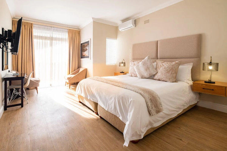 3 On Camps Bay Boutique Hotel luxury room kamer.webp