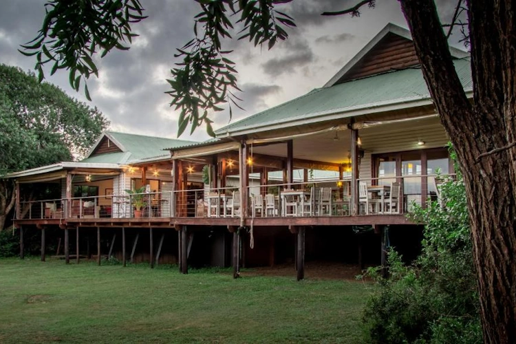 Hluhluwe River Lodge hoofdgebouw.webp