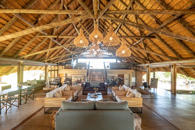 Mavela Game Lodge lounge 002.webp
