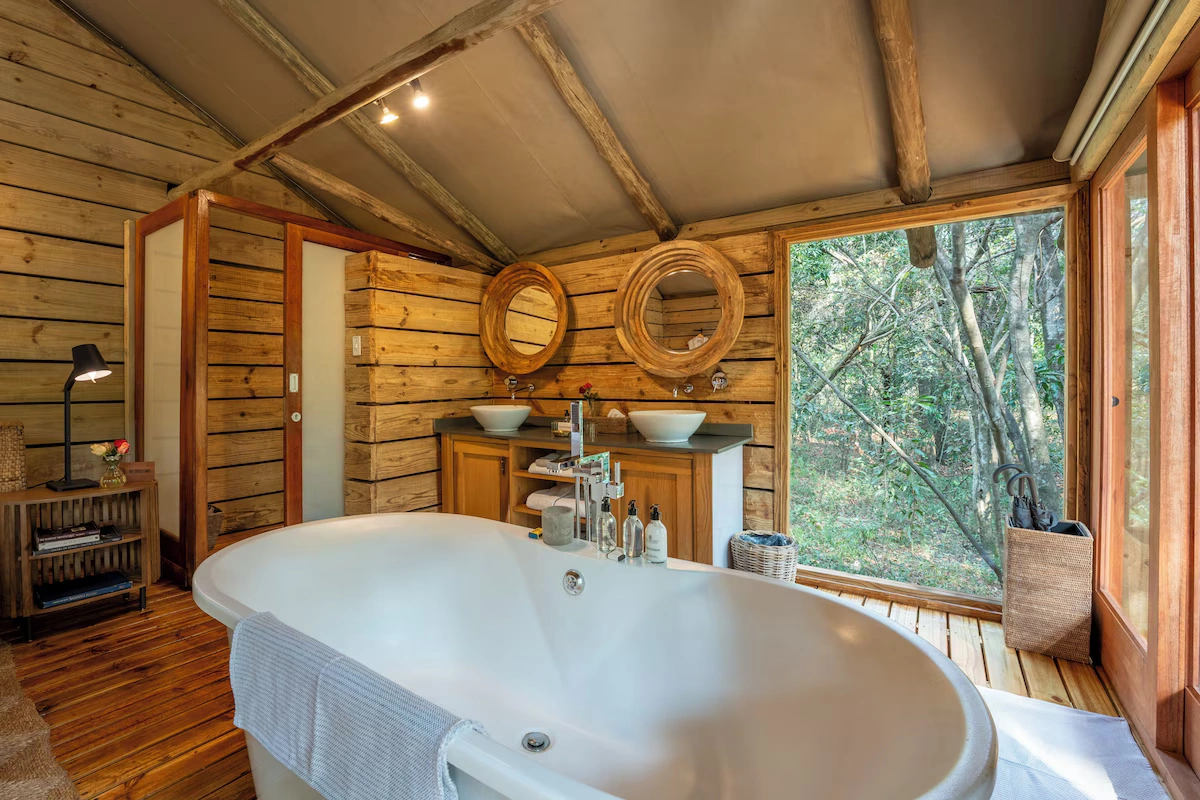 Summerfields Rose Retreat and Spa badkamer.webp