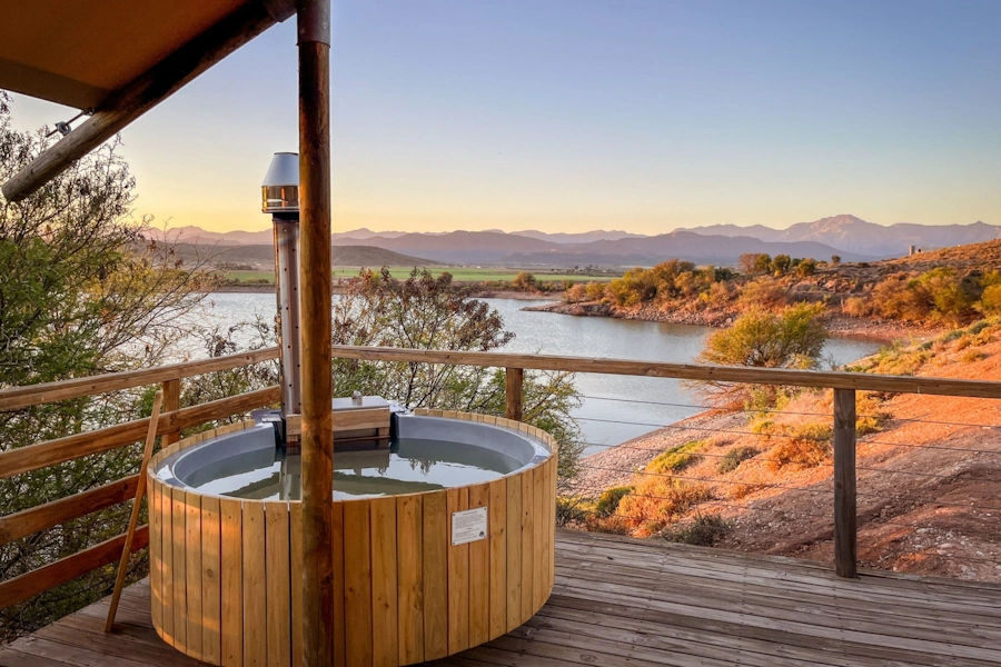 AfriCamps Klein Karoo tent hottub 002.webp