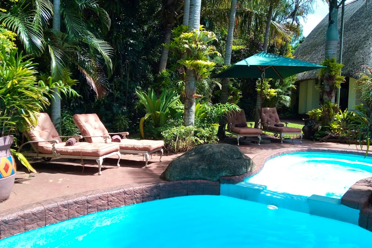 African Ambience Guest House zwembad 001.webp