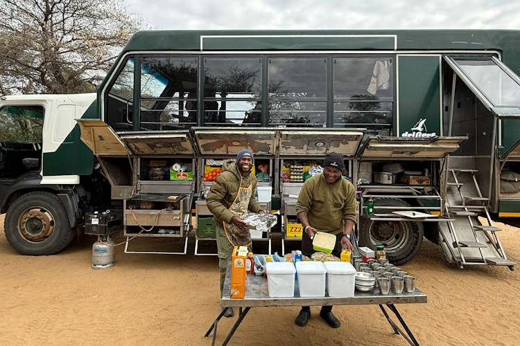 Drifters Adventure Truck lunch picknick.webp