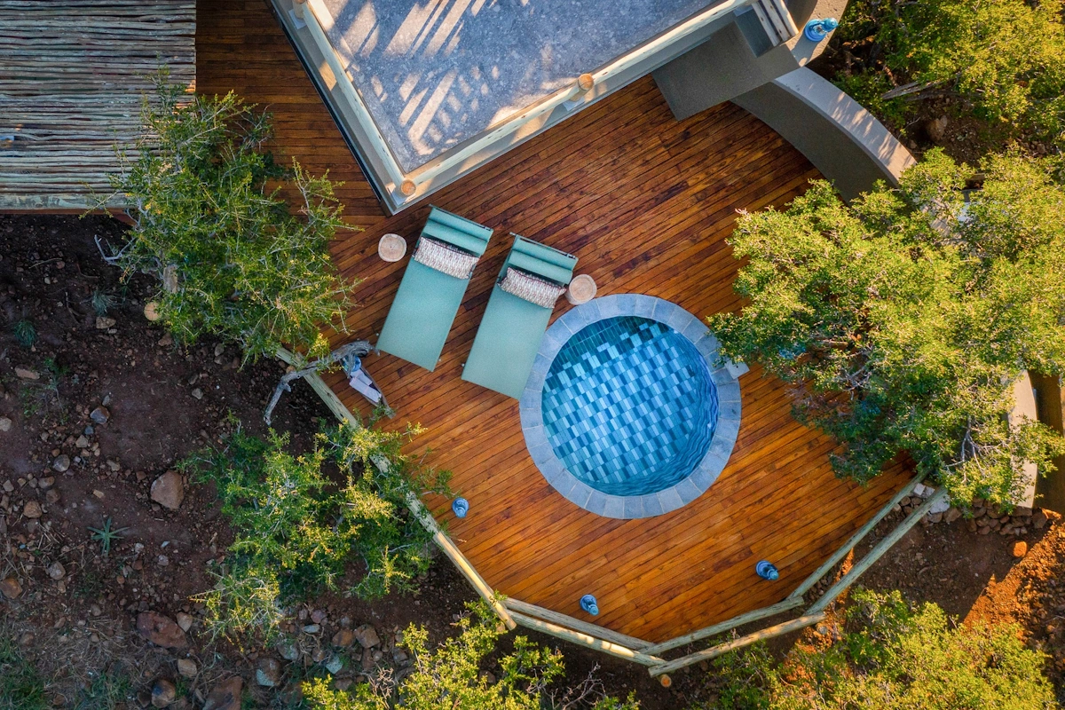 Lush Private Lodge Deluxe Suite 011.webp