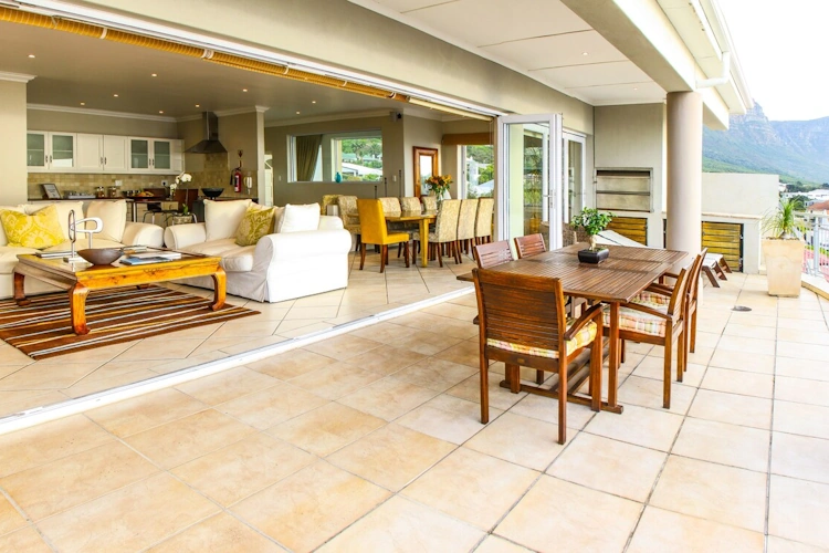 3 On Camps Bay Boutique Hotel terras patio.webp